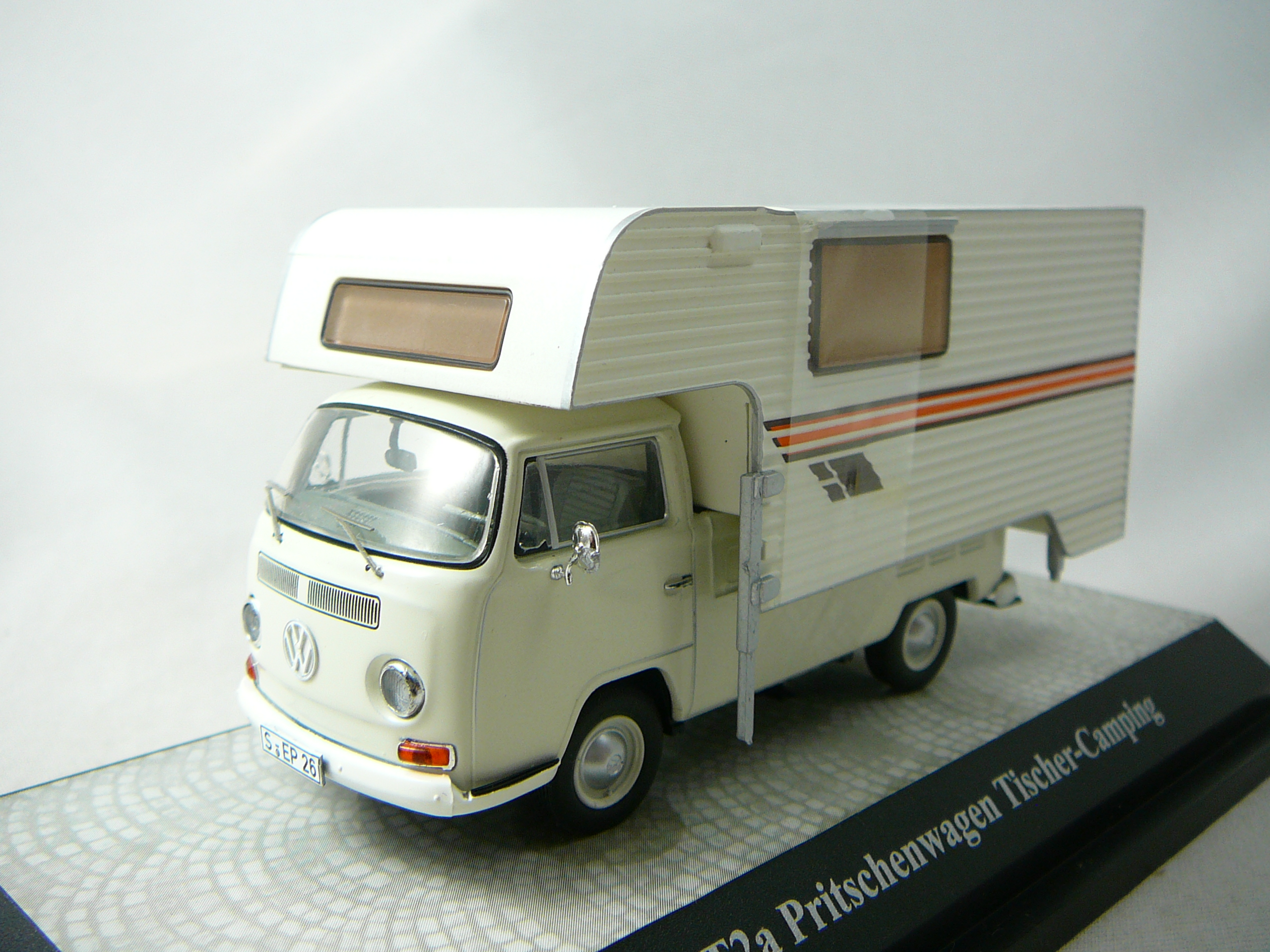 Volkswagen T2 Bus Plateau Tisher Camping Miniature 1/43 Premium Classixxs