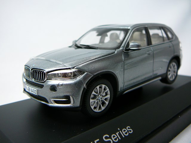 Voitures miniatures BMW pour collectionneurs - Freeway01