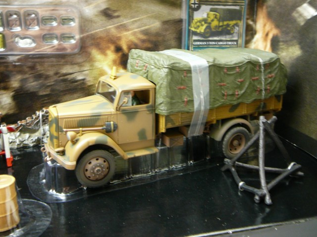 German 3 Ton Cargo Truck GM-OPEL Miniature 1/32 Unimax Forces of Valor