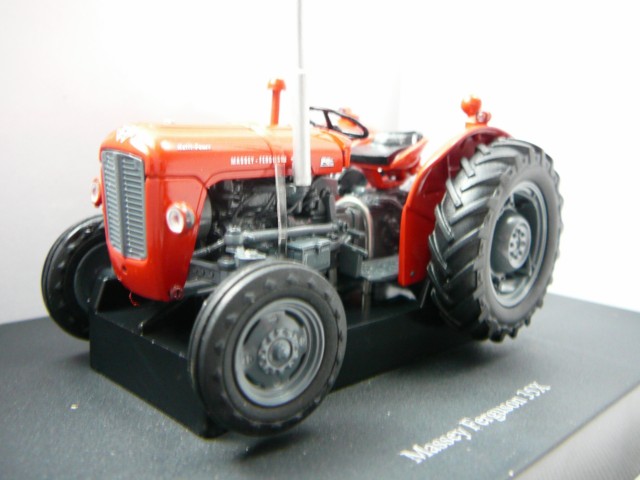 Massey Ferguson MF 35X Tracteur Agricole Miniature 1/32 Universal Hobbies