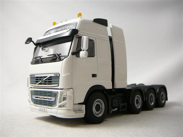 Volvo FH 3 Globetrotter  XL 8X4 ( Chassis D) Tracteur Routier Miniature 1/50 WSI