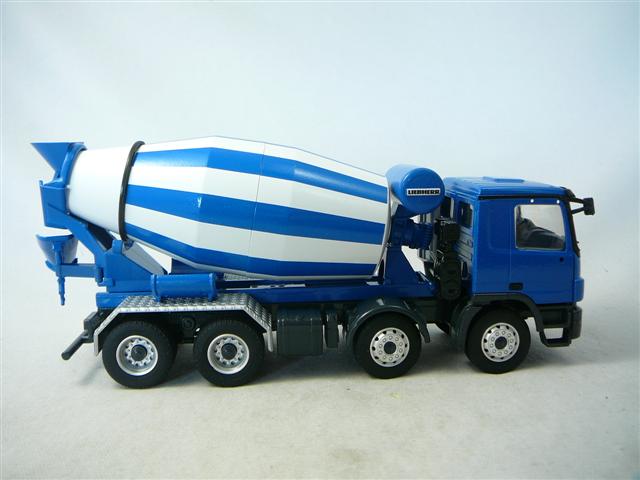 Camion toupie béton MB Actros 'LIEBHERR' WI068149 WIKING