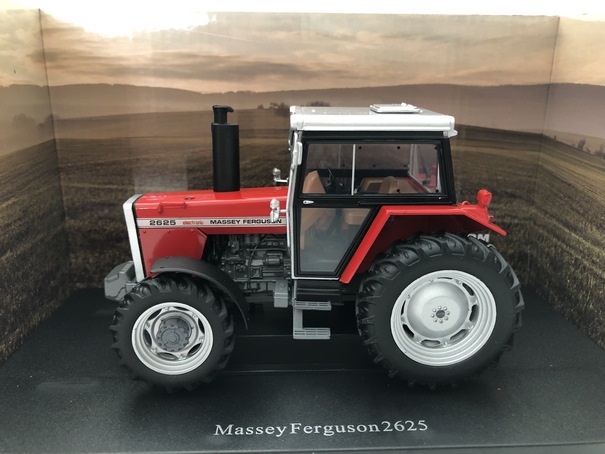 Massey Ferguson 2625 Tracteur Agricole Miniature 1/32 Universal Hobbies