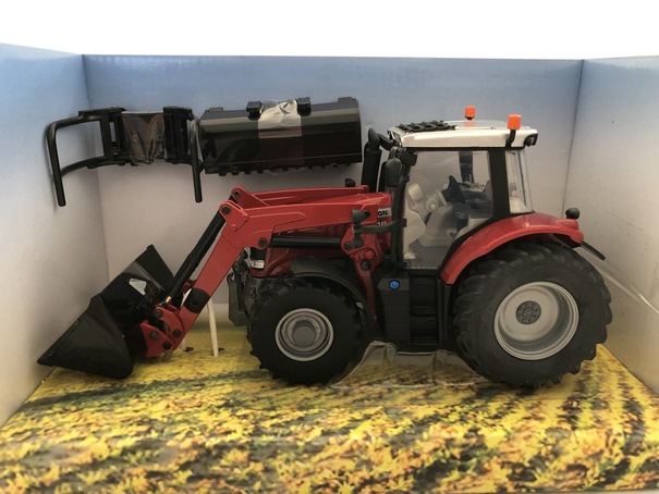 Massey Ferguson 6616 Tracteur Agricole avec Chargeur et outils Miniature 1/32 Britains
