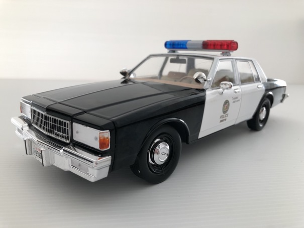 Chevrolet Caprice Metropolitan Police TERMINATOR 2 JUDGMENT DAY Miniature 1/18 Greenlight