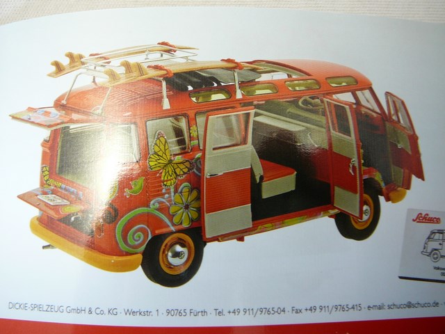 Volkswagen T1 Samba "Hippie" Miniature 1/18 Schuco