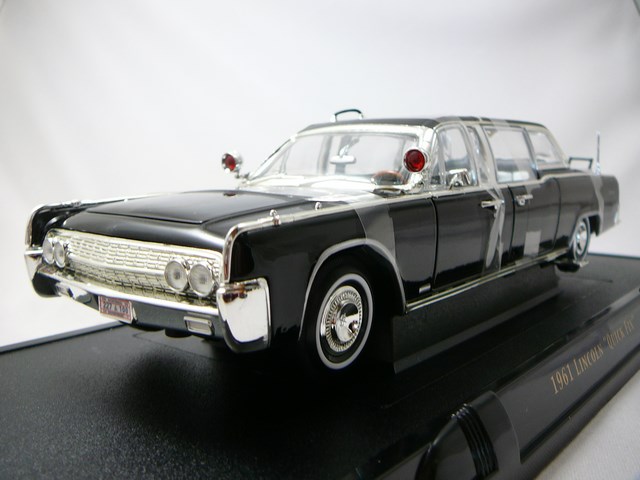 Lincoln Continental X-100 Quick Fix US Presidential Limousine 1961 Miniature 1/24 Lucky