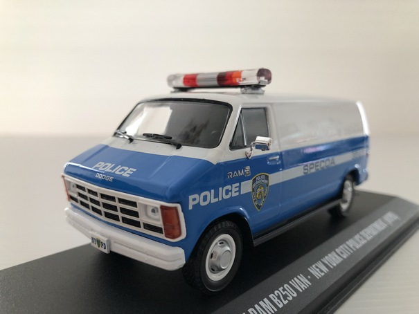 Dodge RAM B250 Van NEW YORK POLICE DEPARTMENT (NYPD) Miniature 1/43 Greenlight