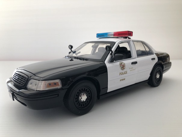 Ford Crown Victoria  Police Interceptor DRIVE 2011 Los Angeles Police Department Miniature 1/18 Greenlight