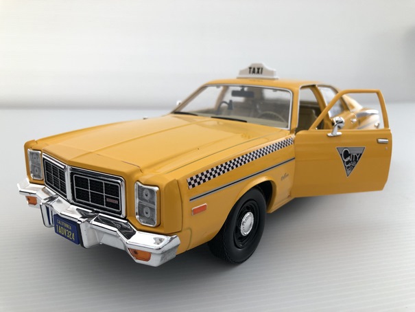 Dodge Monaco City Cab CO Rocky III Miniature 1/18 Greenlight