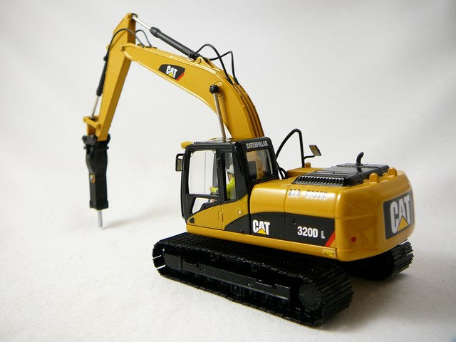 Caterpillar CAT 320D L Hydraulic Excavator with Hammer Miniature 1/50 Diecast Masters
