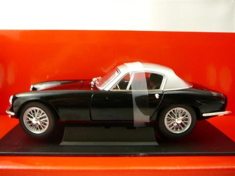 Lotus Elite 1960 Coupé Miniature 1/18 Yat Ming
