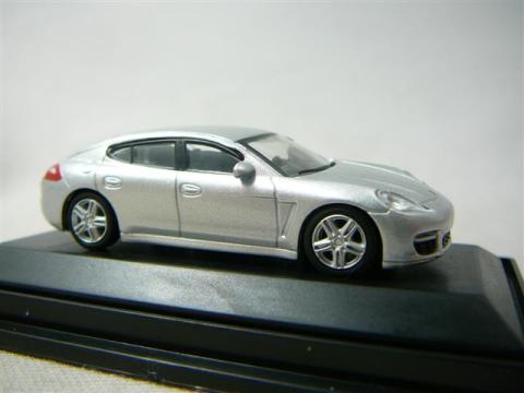 Porsche Panamera Miniature 1/87 Schuco
