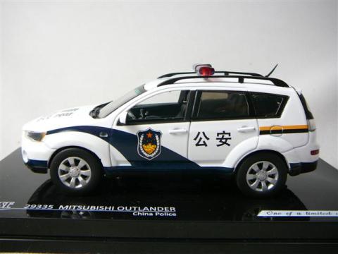 Mitsubishi New Outlander Police Chine Miniature 1/43 Vitesse