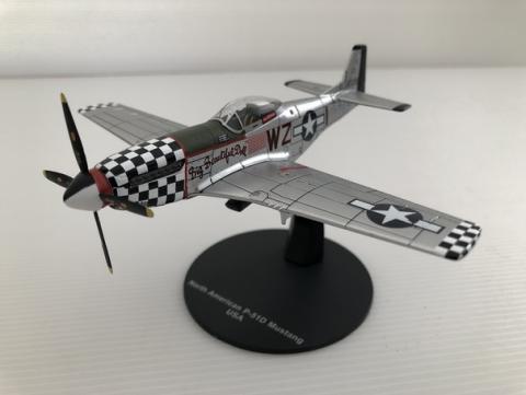 Miniature North American P 51D Mustang