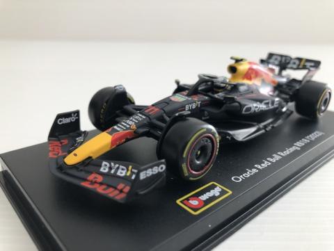 Miniature Red Bull F1 RB18 Sergio Perez 2022