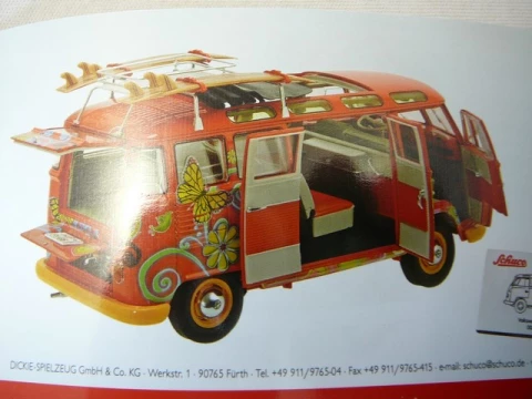 Miniature Volkswagen T1 Samba Hippie